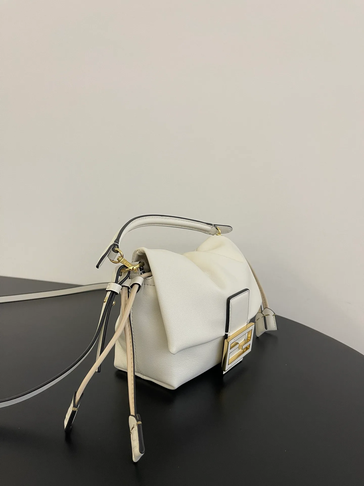 Классические Сумки Женские Fendi 13546201