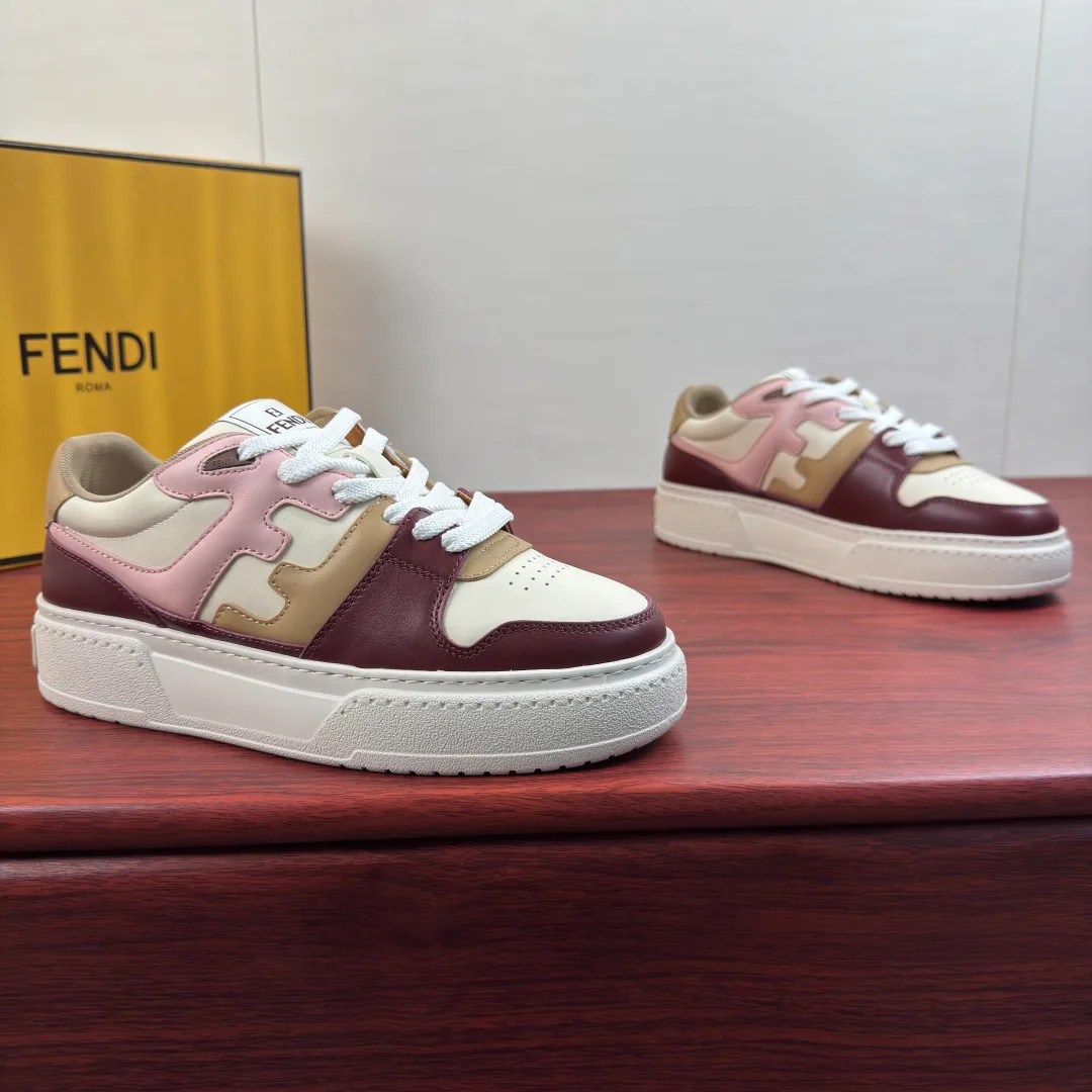 Кроссовки Женские Fendi 18119026