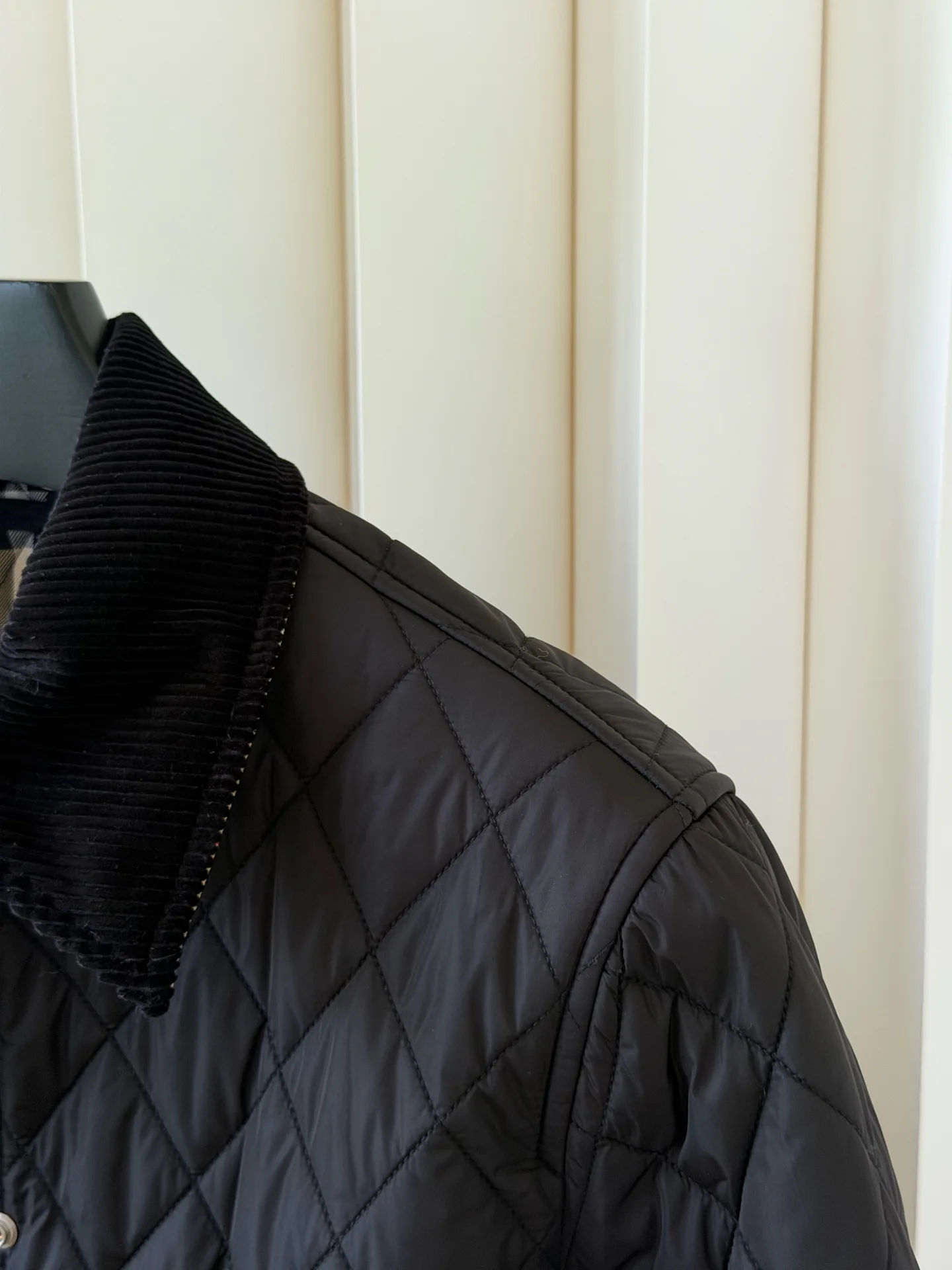 Куртки И Пуховики Женские Burberry 17950214