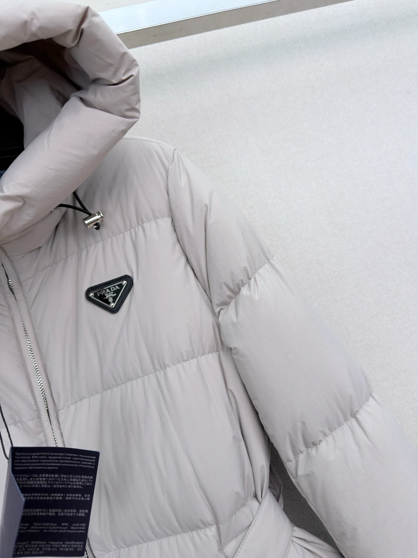 Куртки И Пуховики Женские Prada 18108677