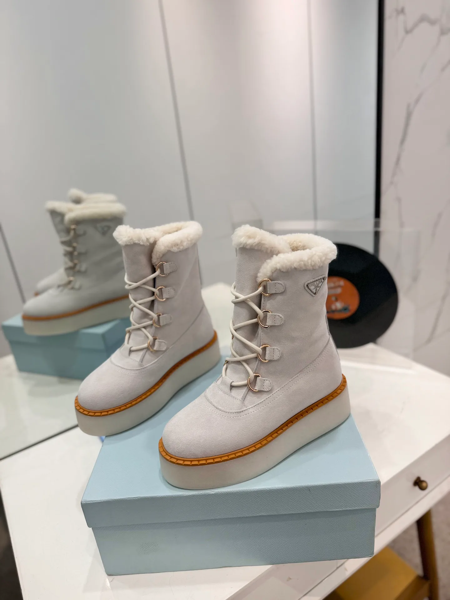 Угги Женские Prada 19047333