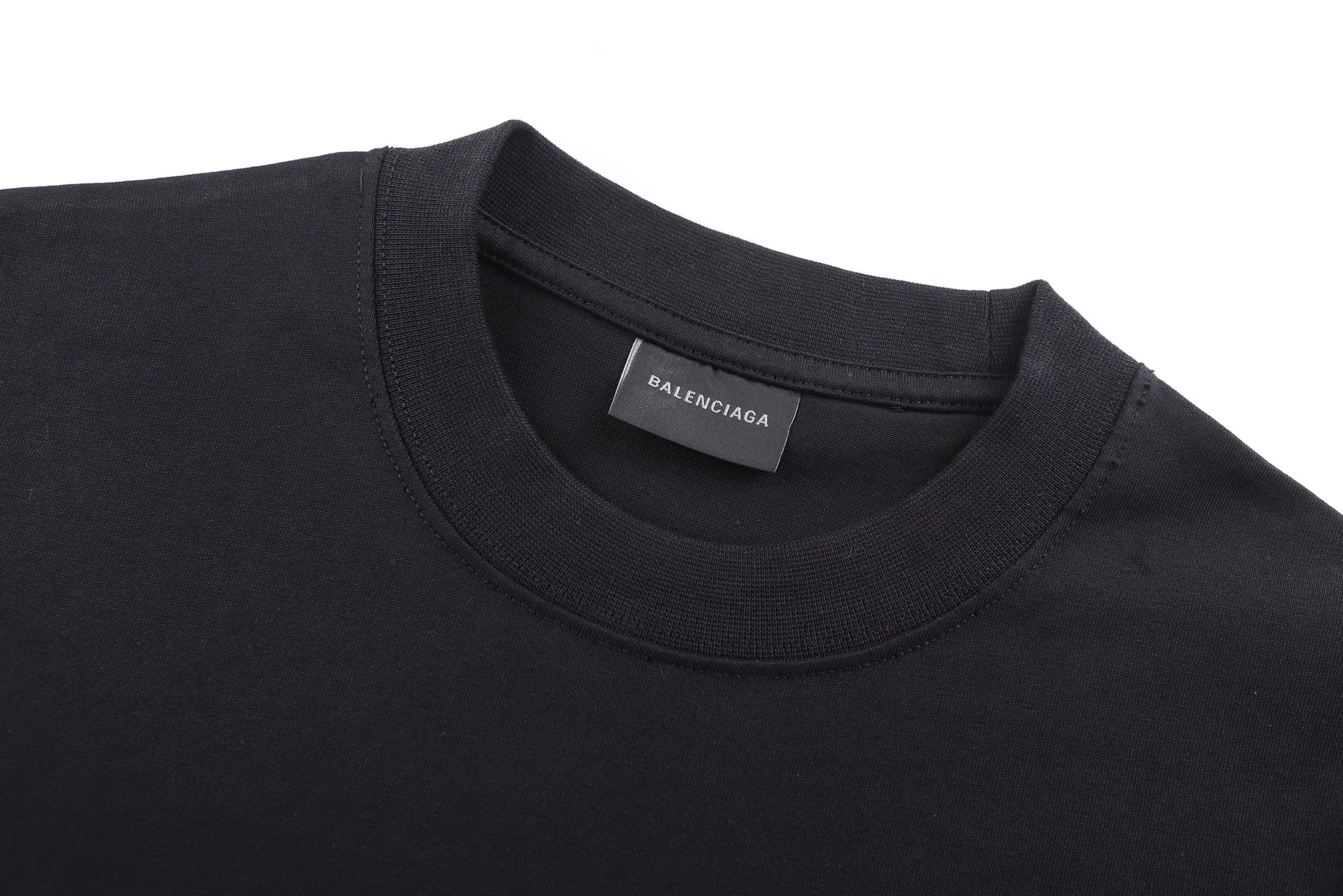 Футболки Женские Balenciaga 11543280