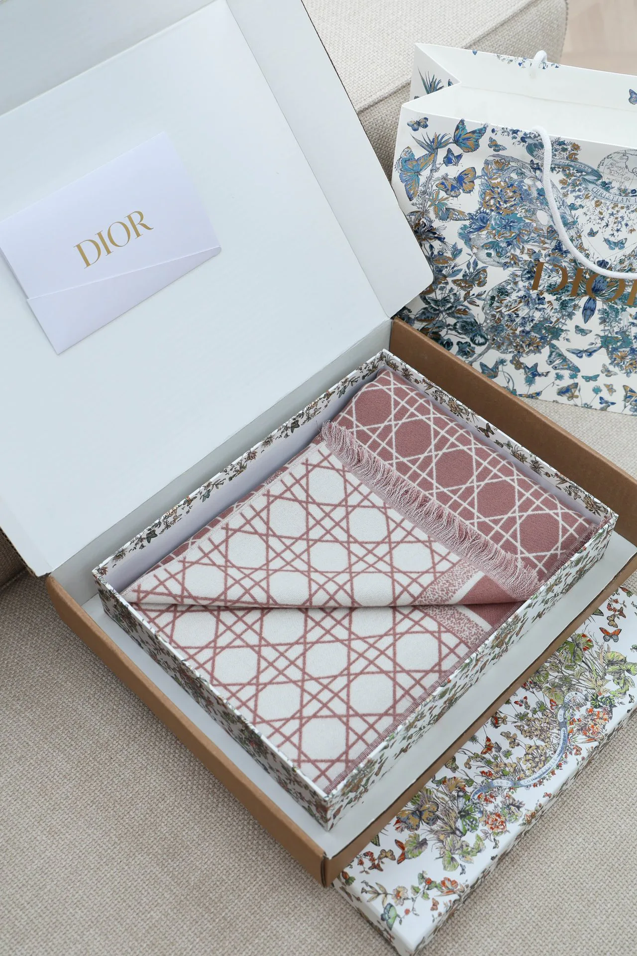 Шарфы Christian Dior 94384