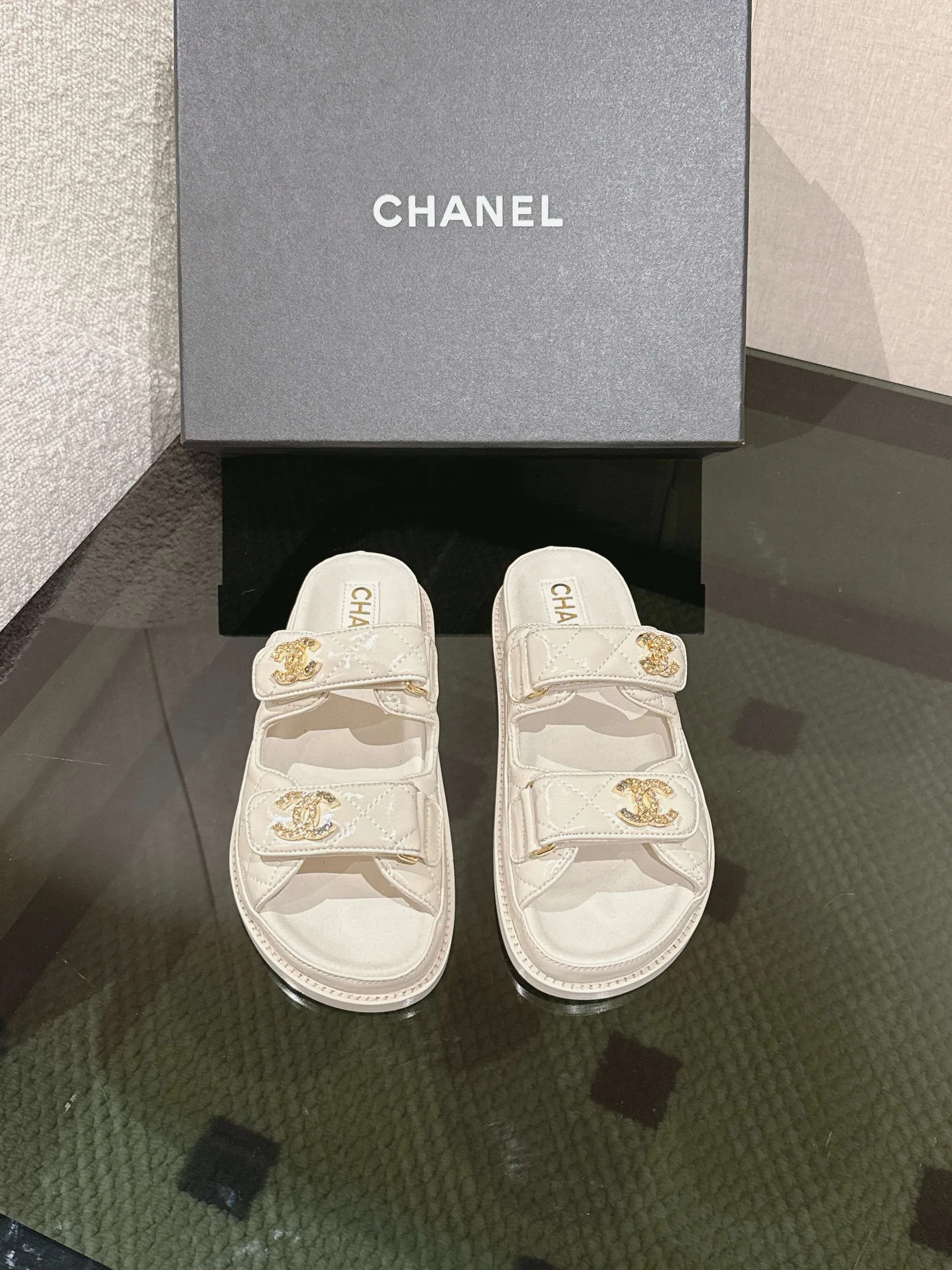 Сандалии Женские Chanel 11353674