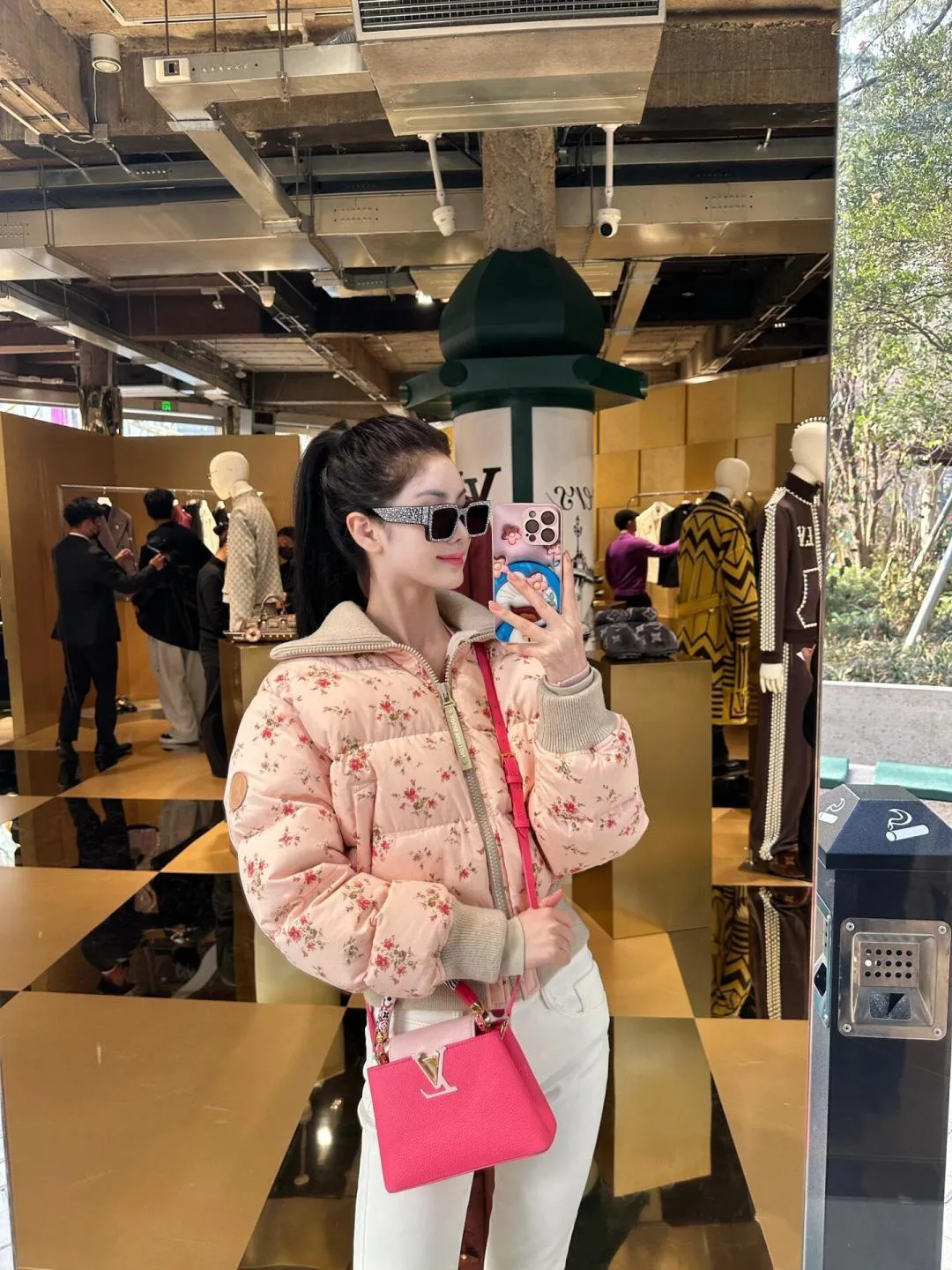 Куртки И Пуховики Женские Louis Vuitton 17952965