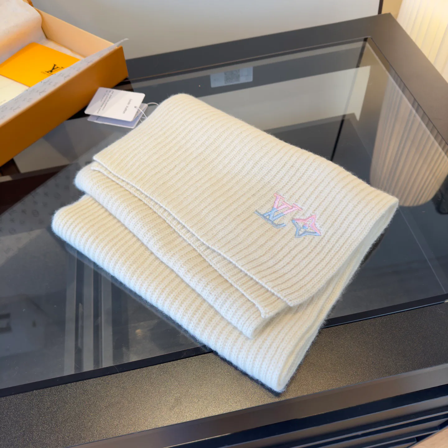 Шарфы Chanel 663328