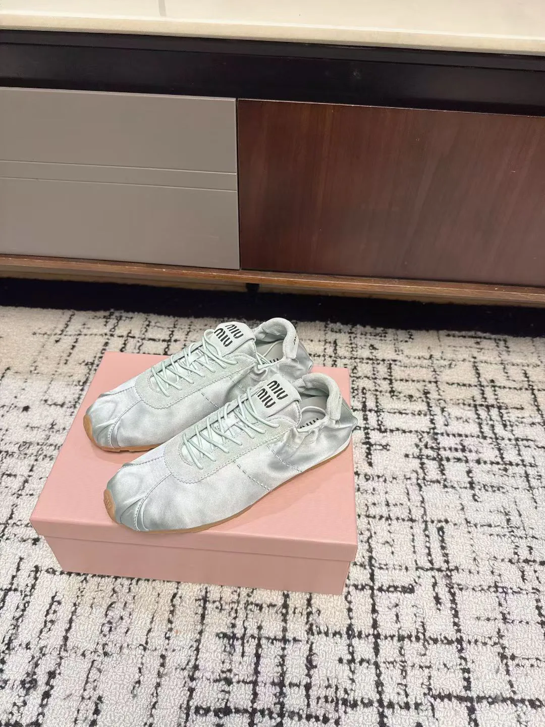 Кроссовки Женские Miu Miu 786276