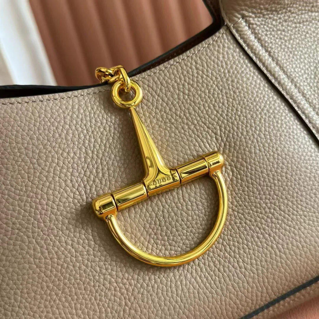 Классические Сумки Женские Gucci 11668974