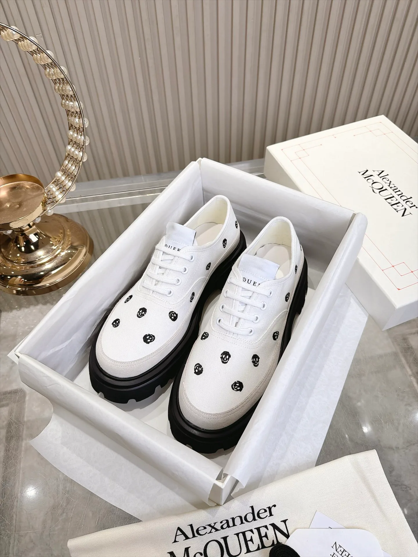 Кроссовки Женские Alexander Mcqueen 19080150
