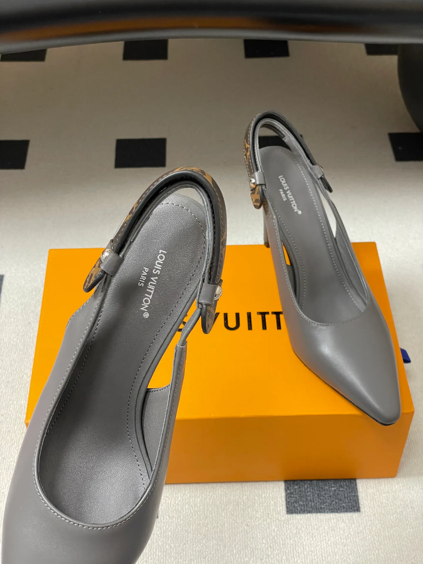 Туфли Женские Louis Vuitton 668701