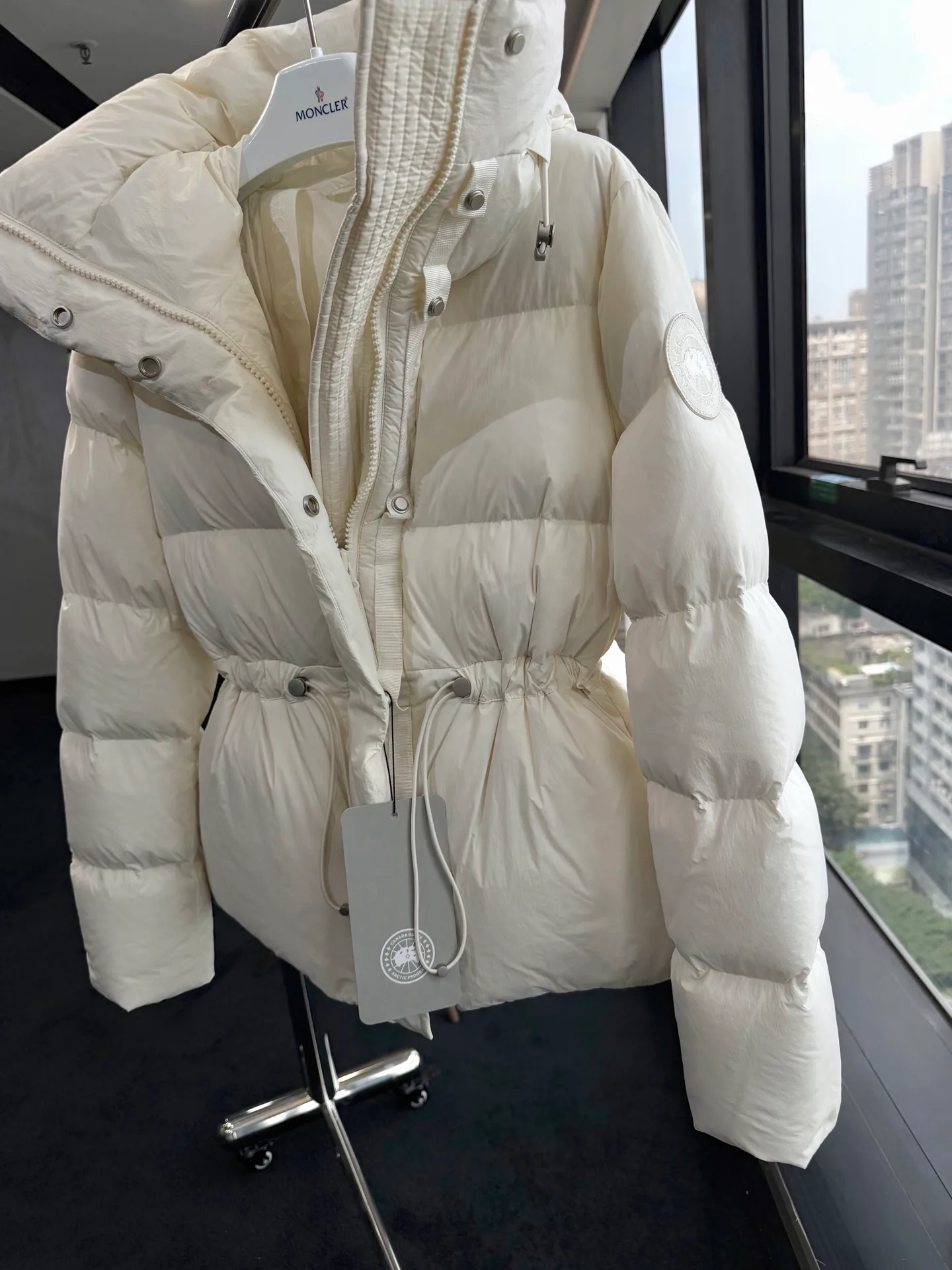 Куртки И Пуховики Женские Canada Goose 19548743