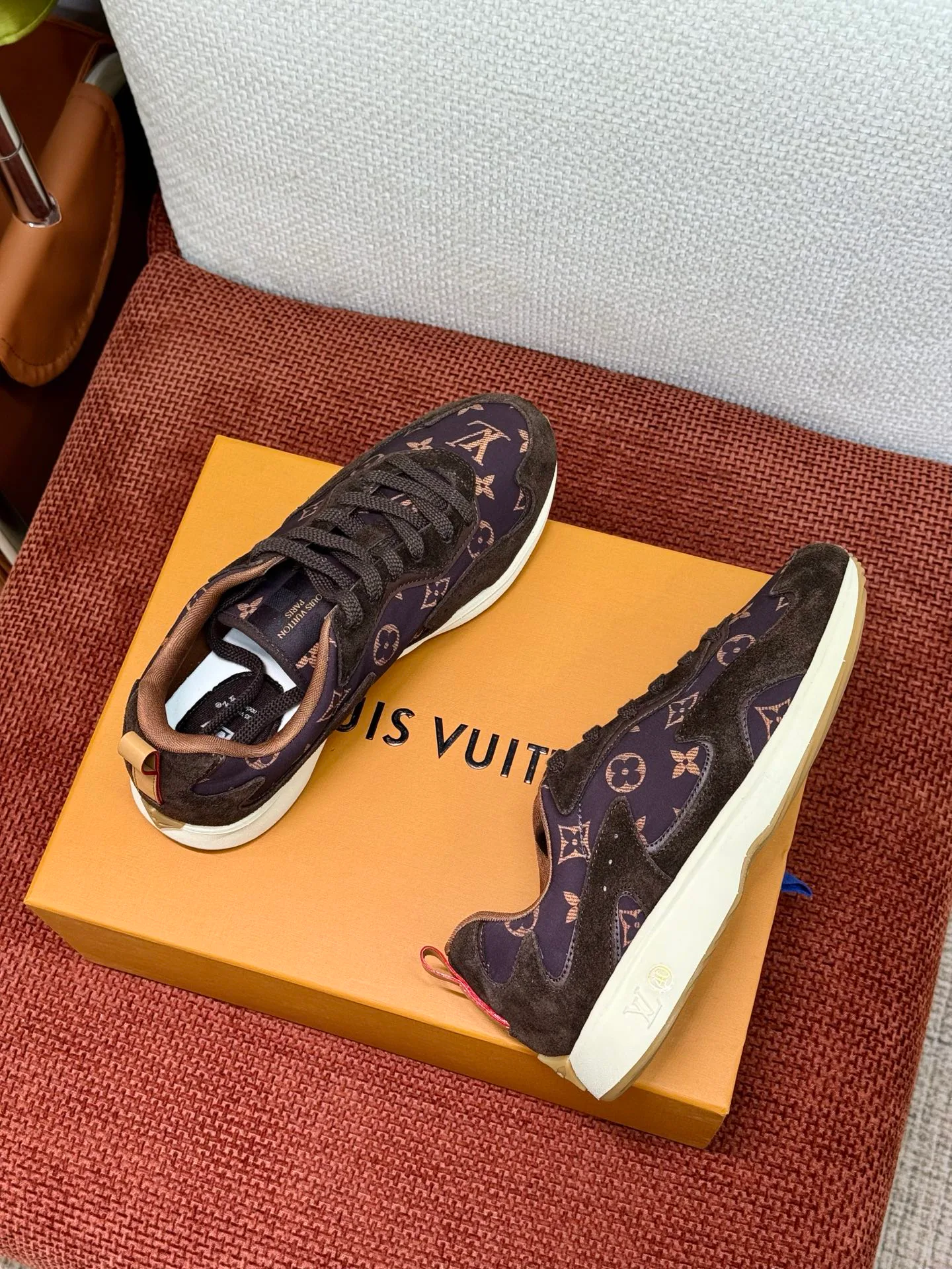 Кроссовки Мужские Louis Vuitton 19105786