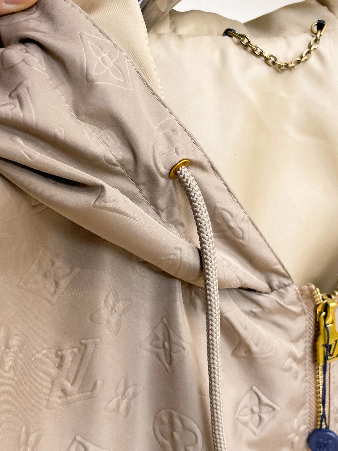 Куртки И Пуховики Мужские Louis Vuitton 9352283