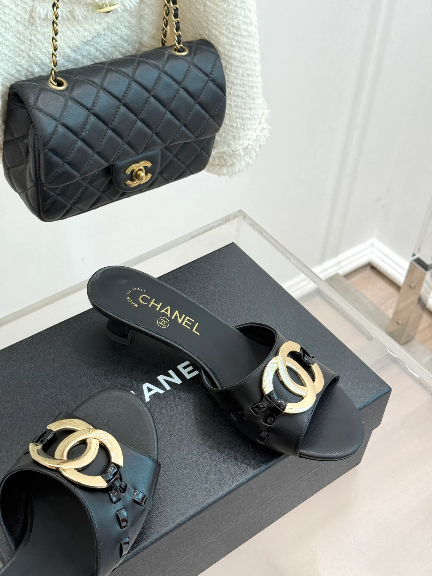 Шлепанцы Женские Chanel 16932249