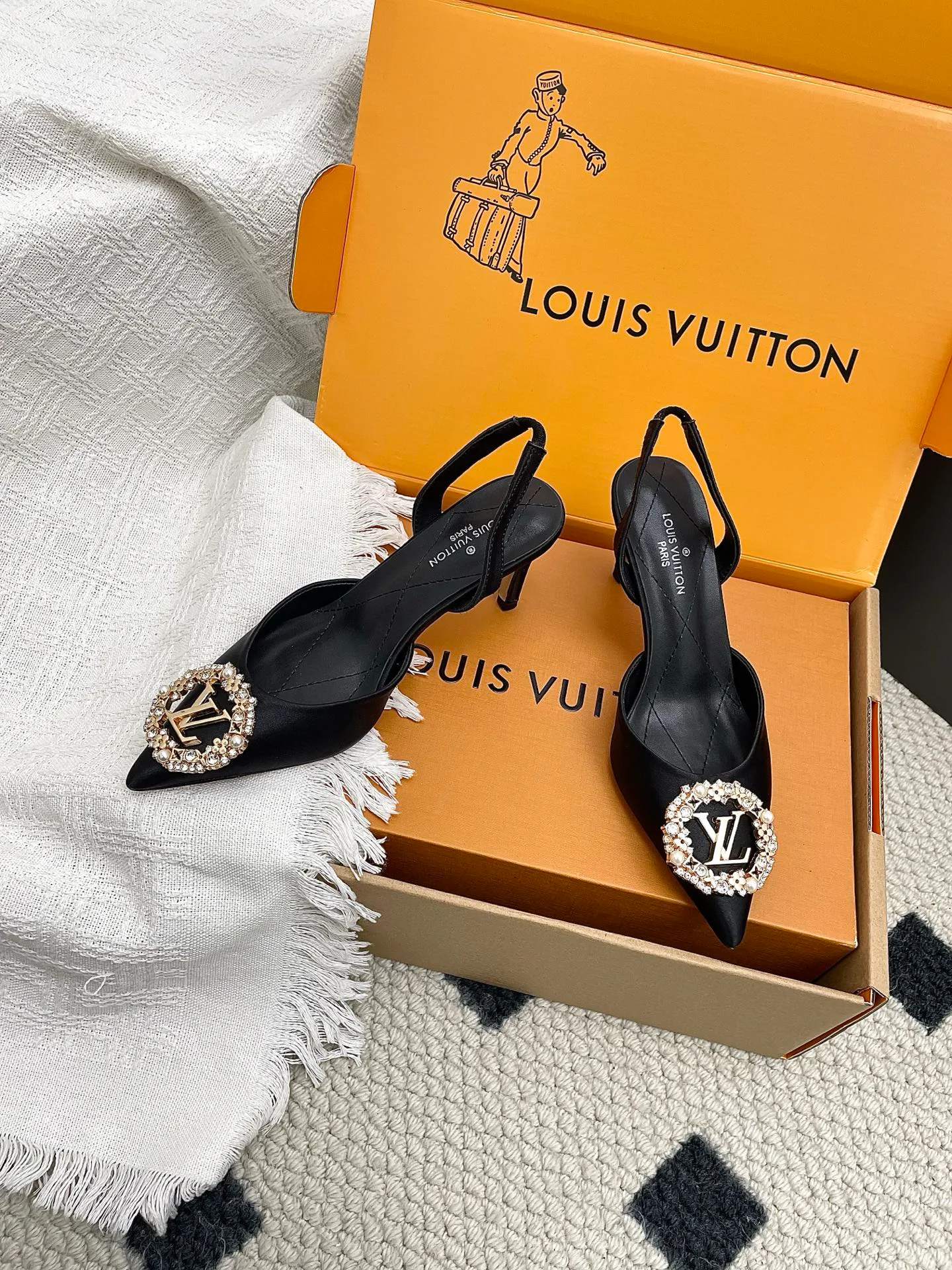 Туфли Женские Louis Vuitton 11194373
