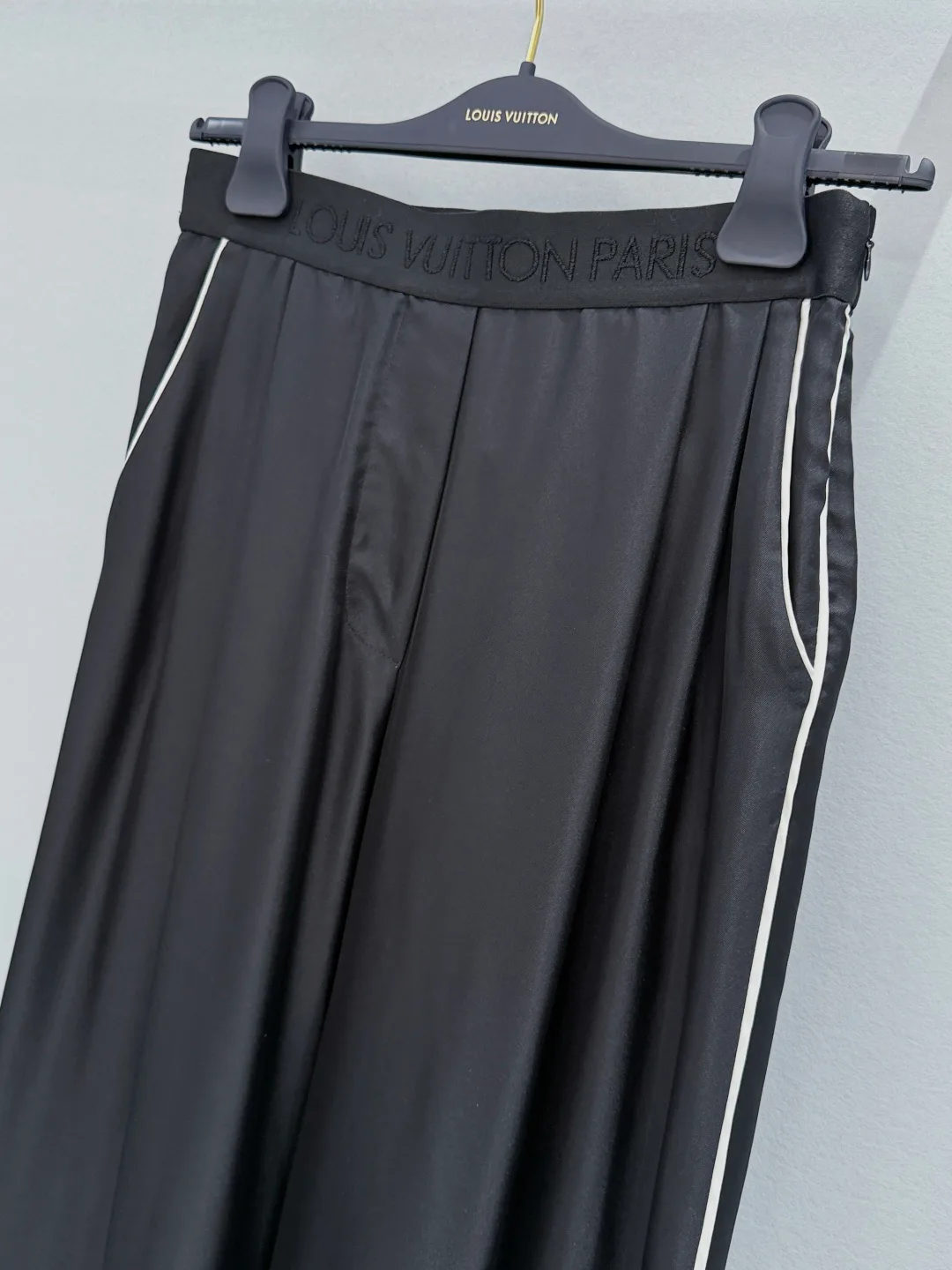 Брюки Женские Louis Vuitton 11251993