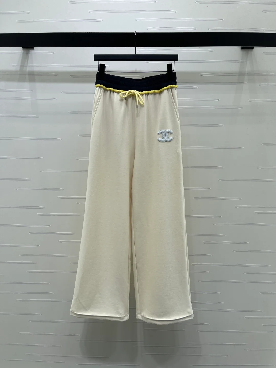 Брюки Женские Chanel 11575835