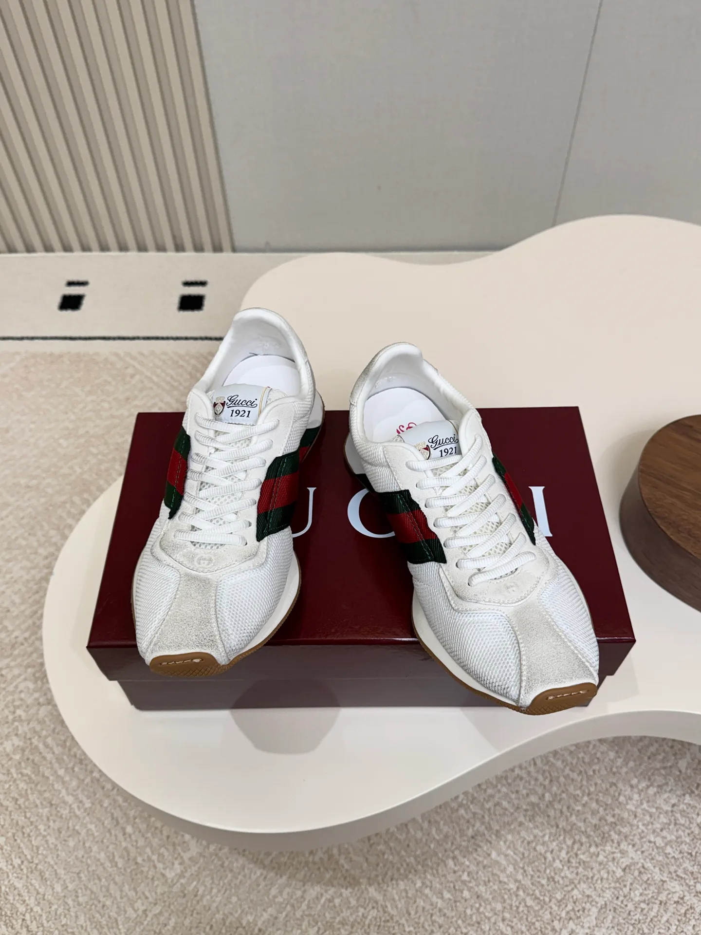 Кроссовки Женские Gucci 19008674
