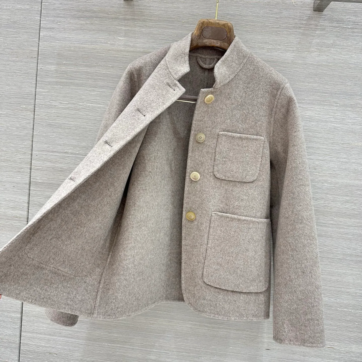 Пальто Женские Loro Piana 18230341