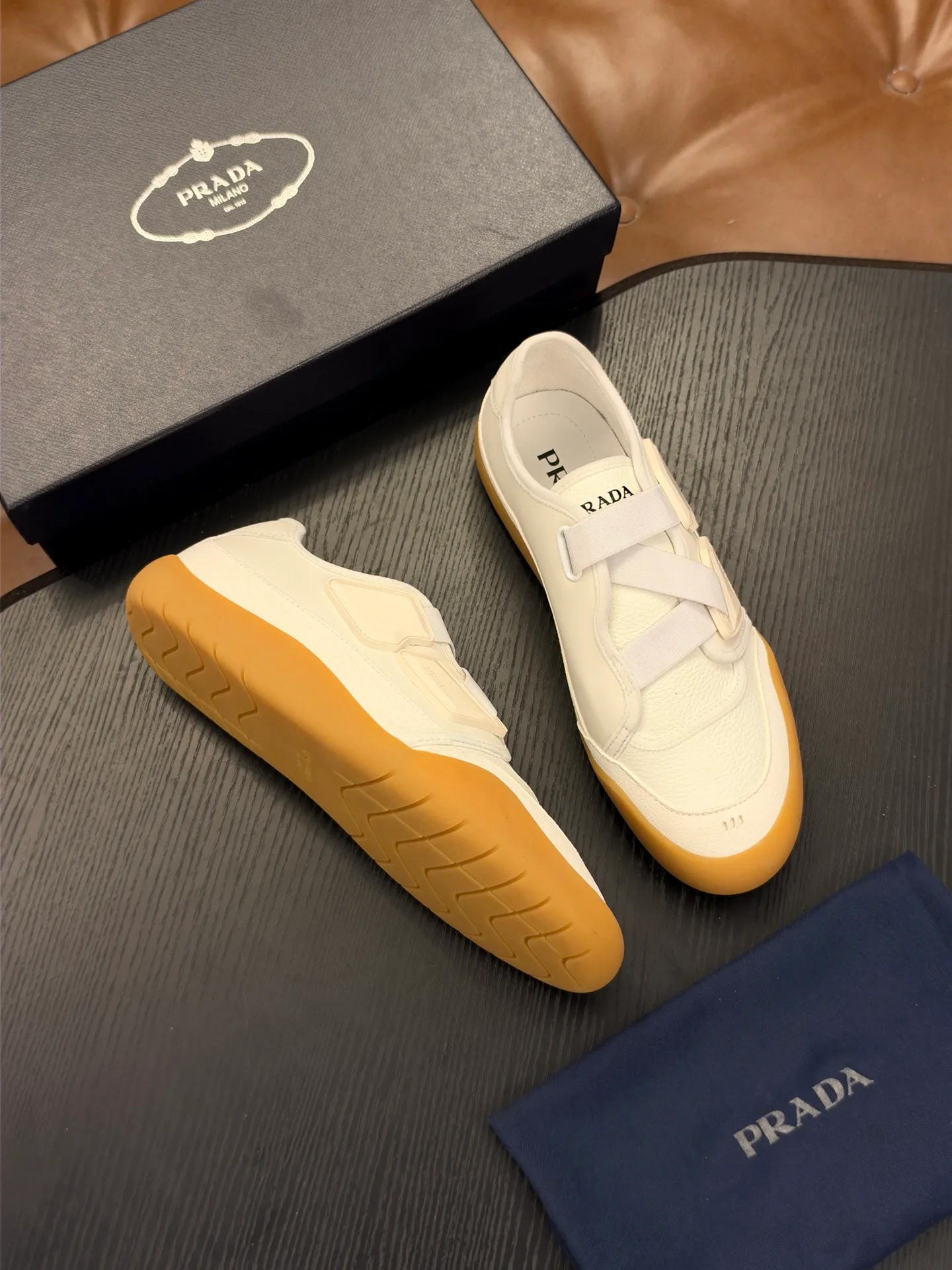 Кроссовки Мужские Prada 19700017