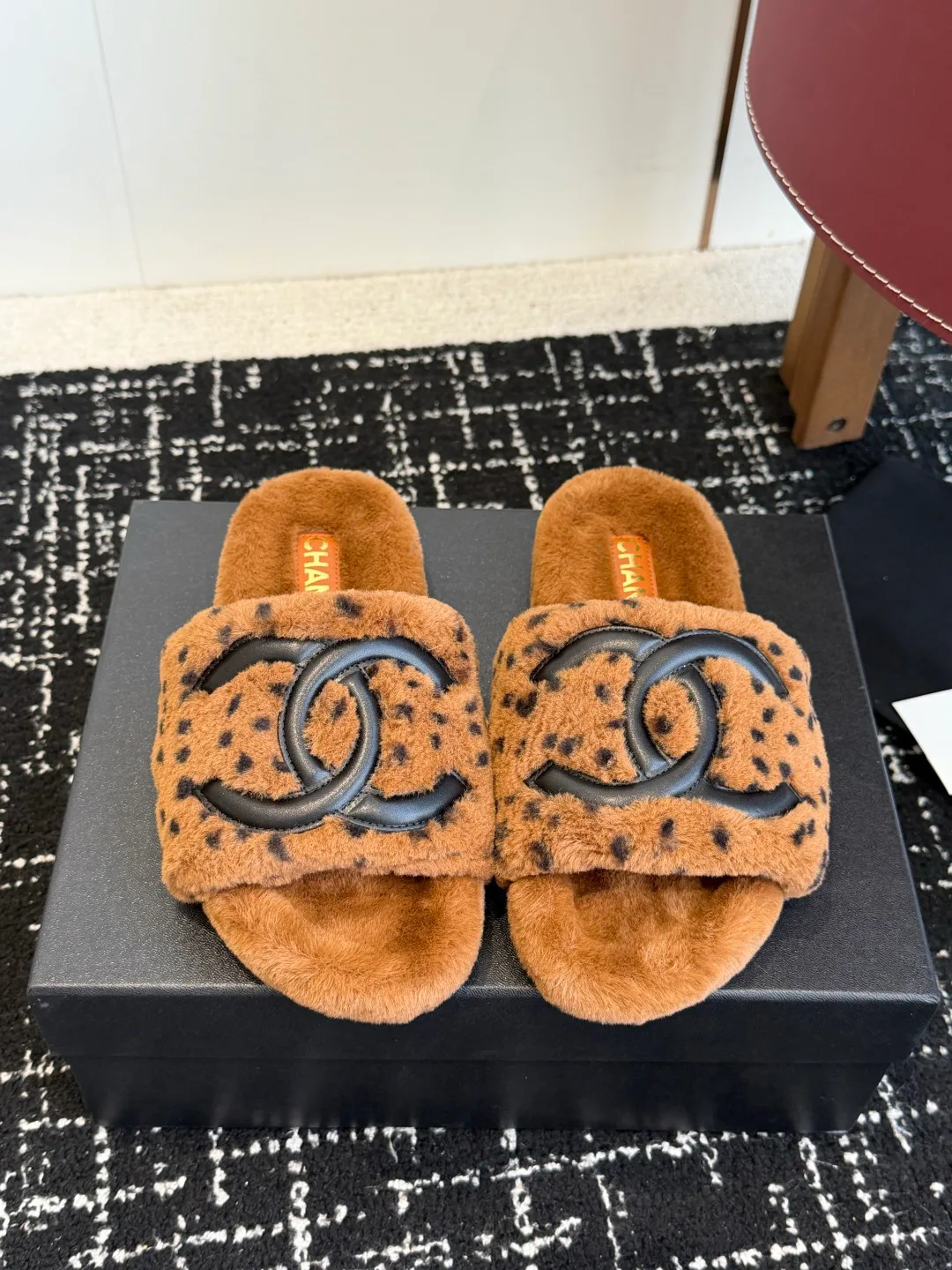 Тапочки Женские Chanel 18053853