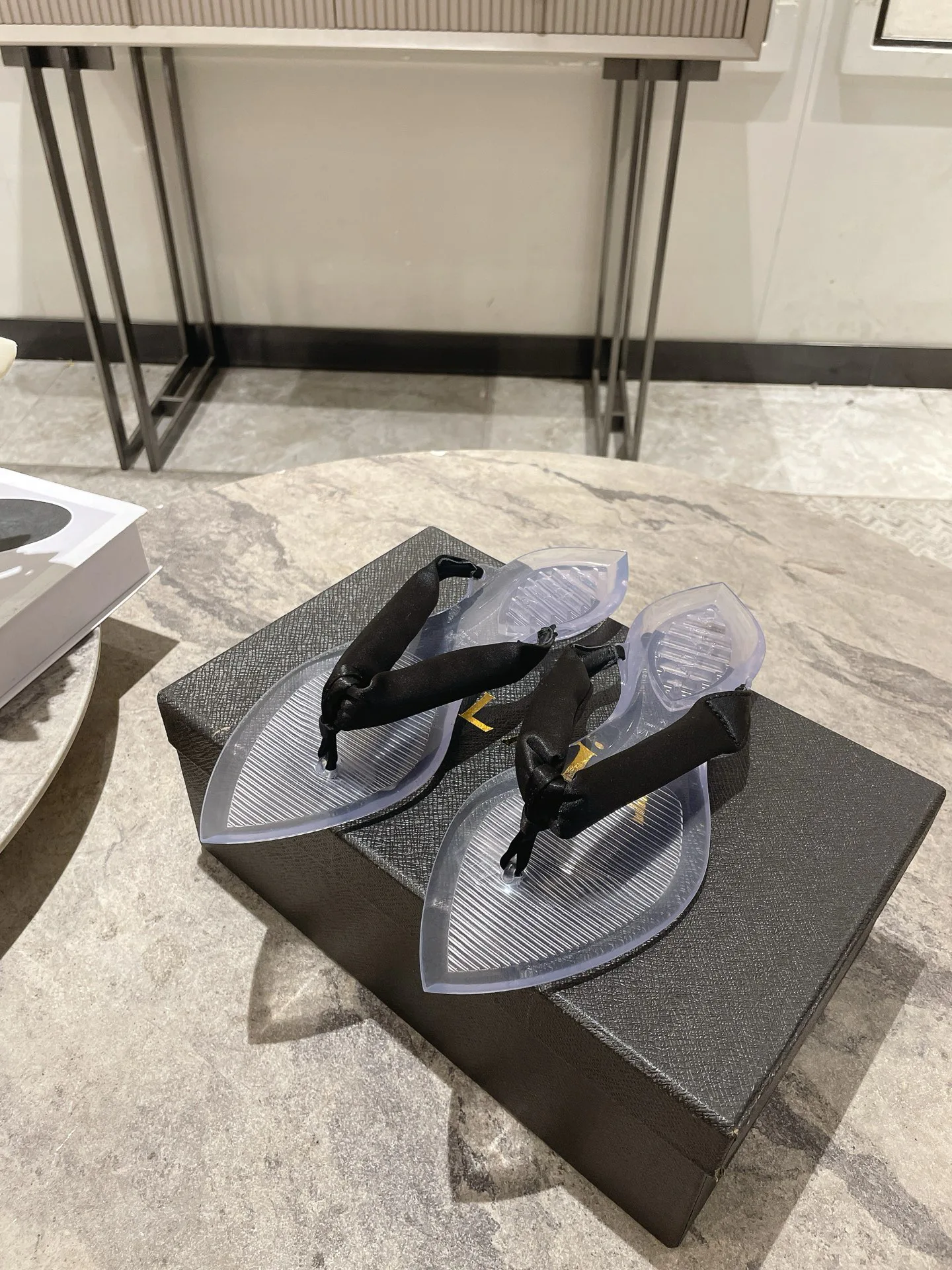 Шлепанцы Женские Alaia 12859255