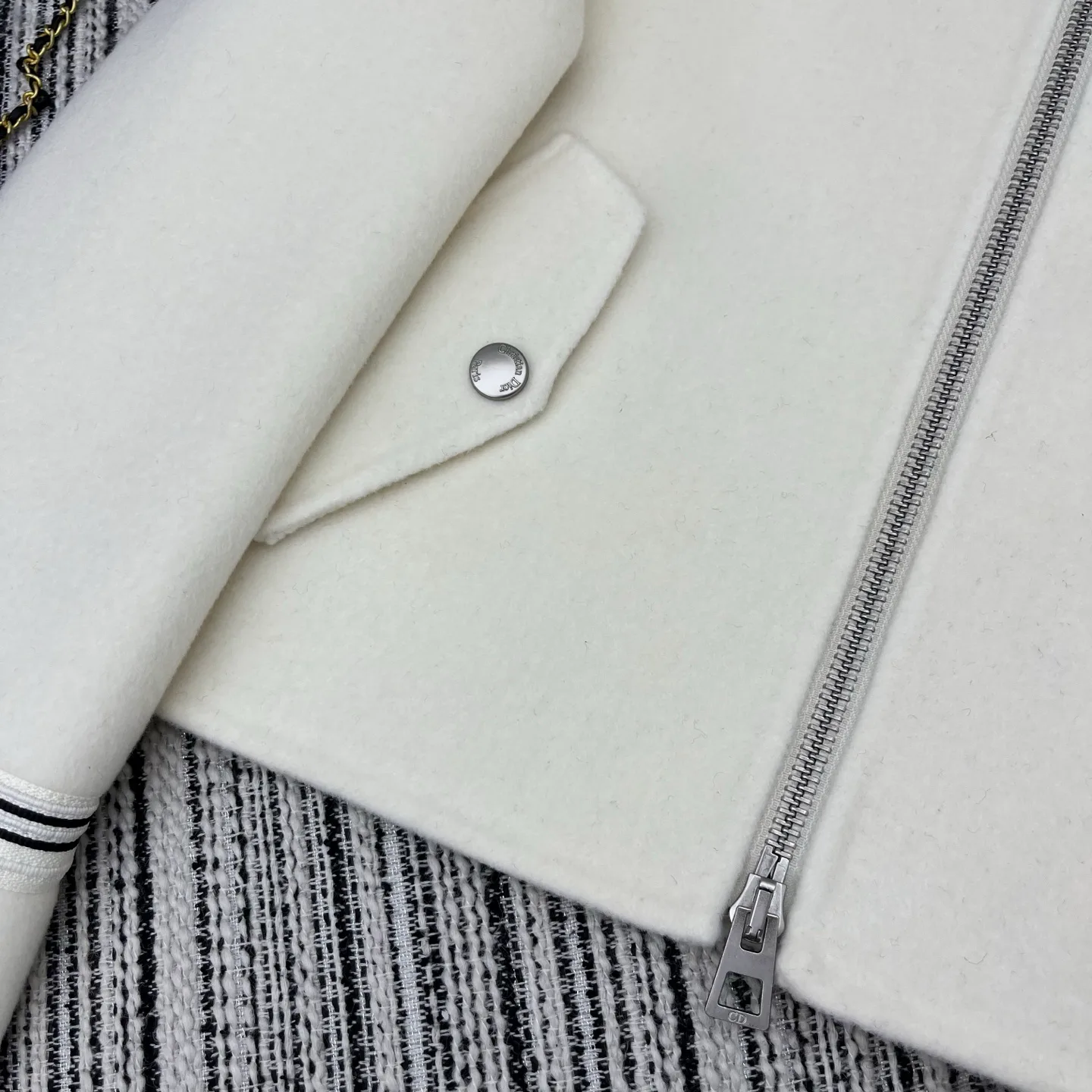 Куртки И Пуховики Женские Christian Dior 910240