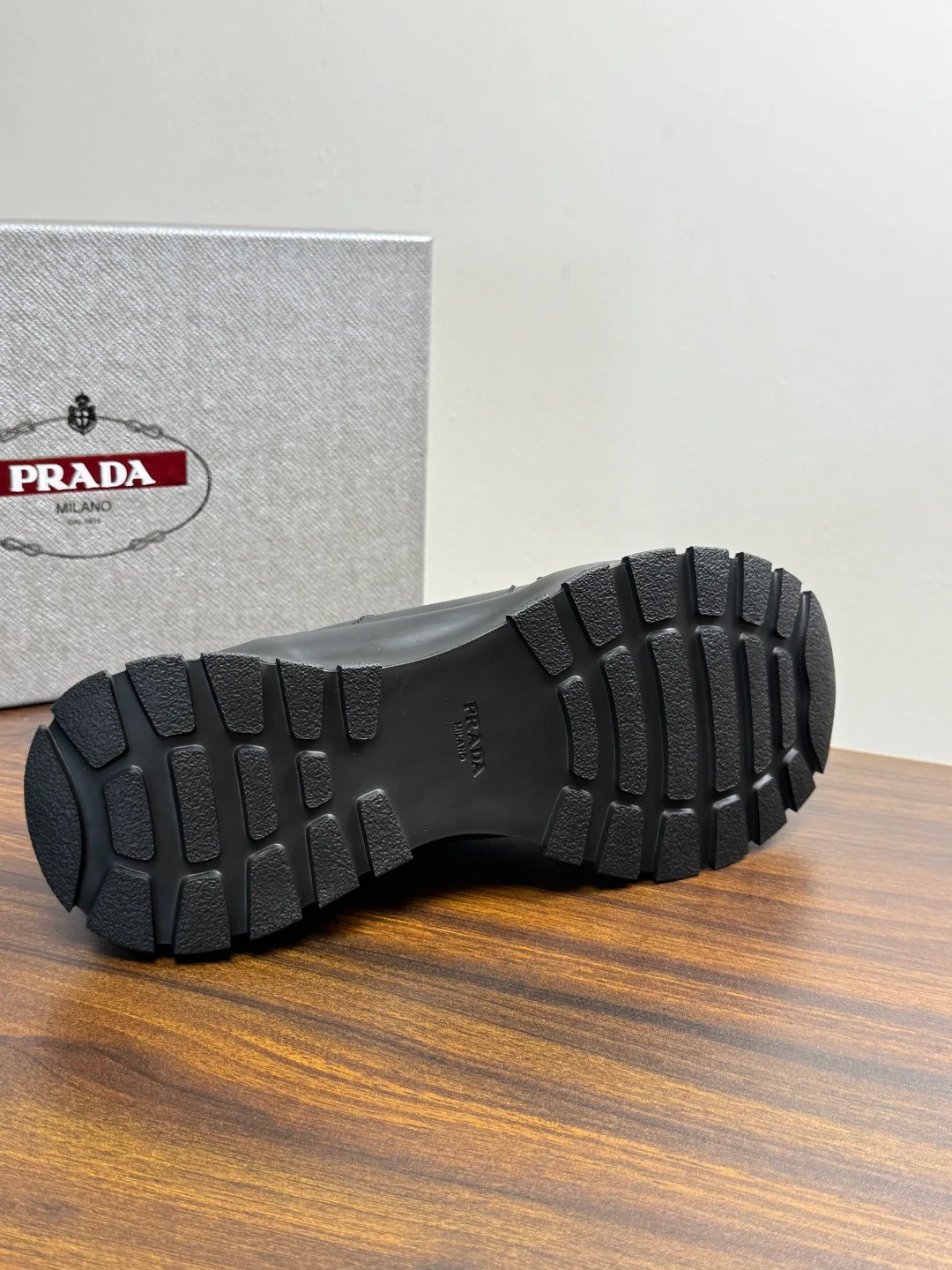 Кроссовки Мужские Prada 19623446