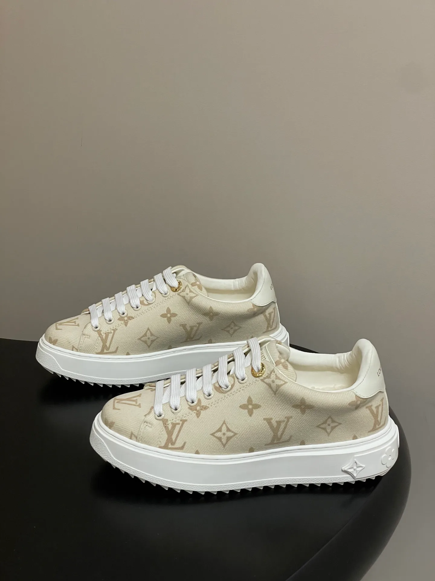 Кеды Женские Louis Vuitton 725557