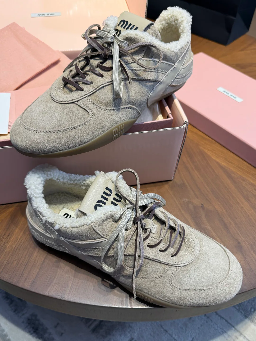 Кроссовки Женские Miu Miu 18267464