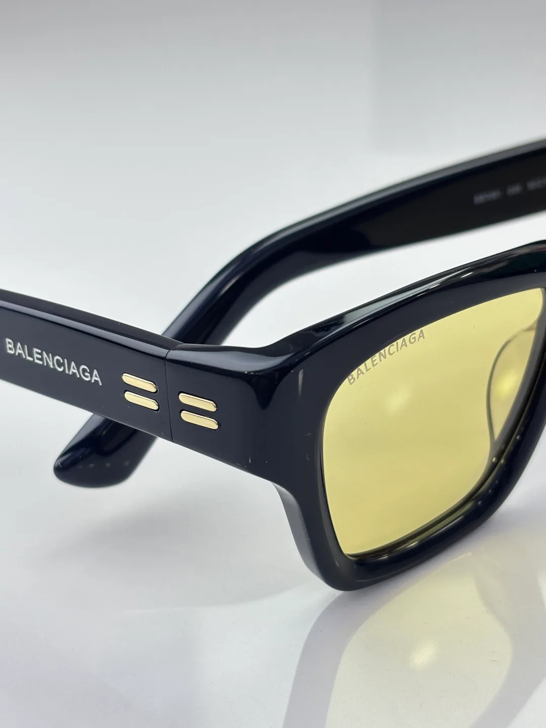 Очки Balenciaga 18642750