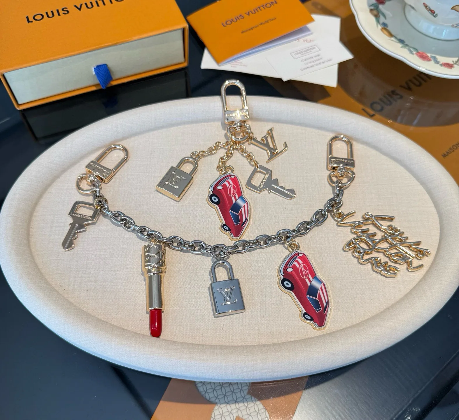 Ключницы Louis Vuitton 18013280