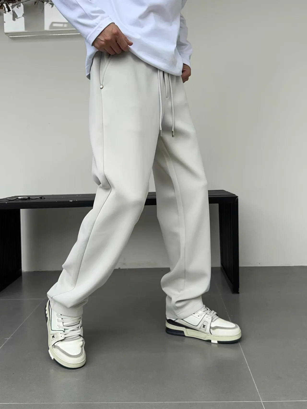 Брюки Женские Louis Vuitton 18178466