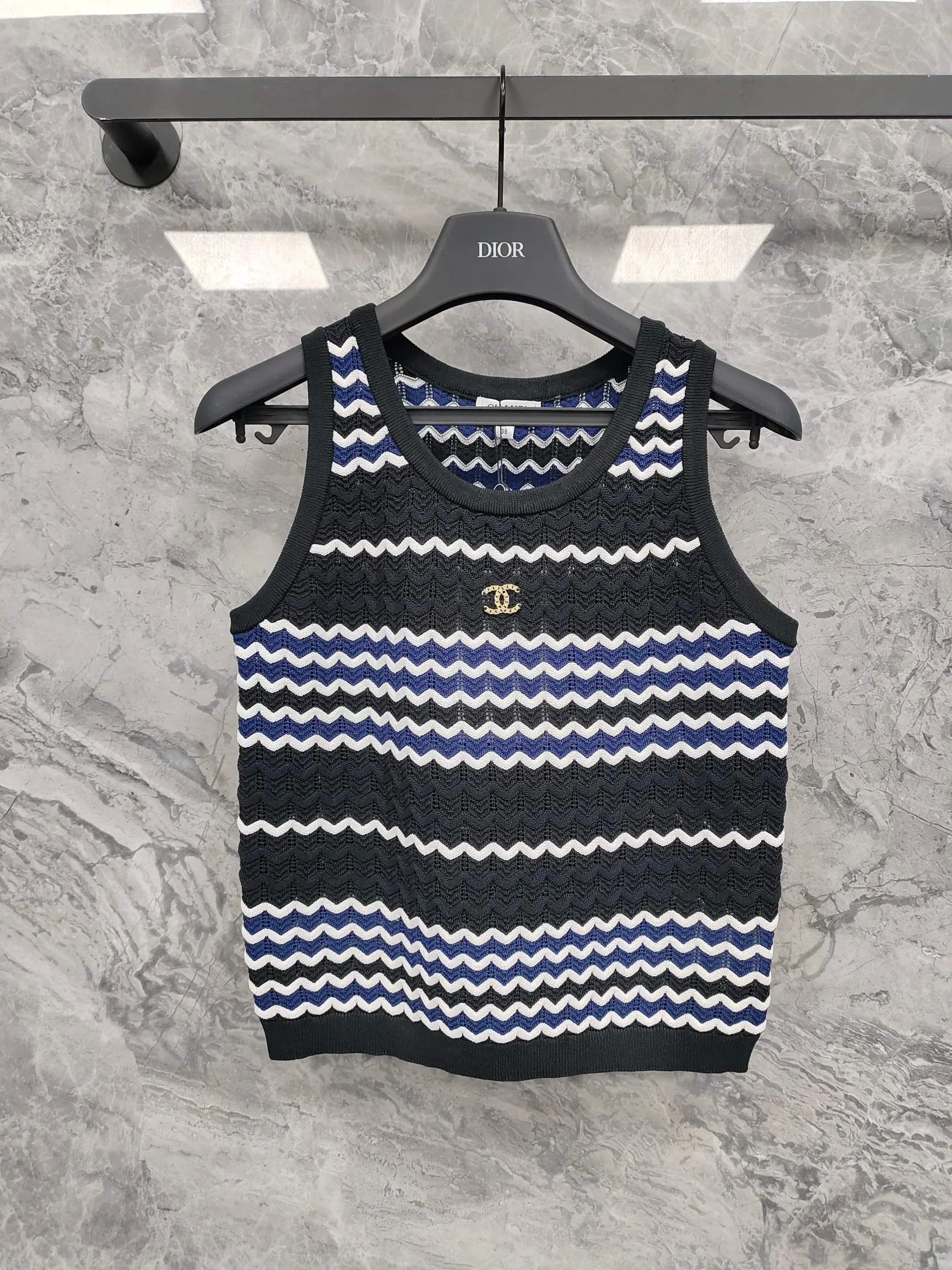 Жилеты Женские Chanel 11812901