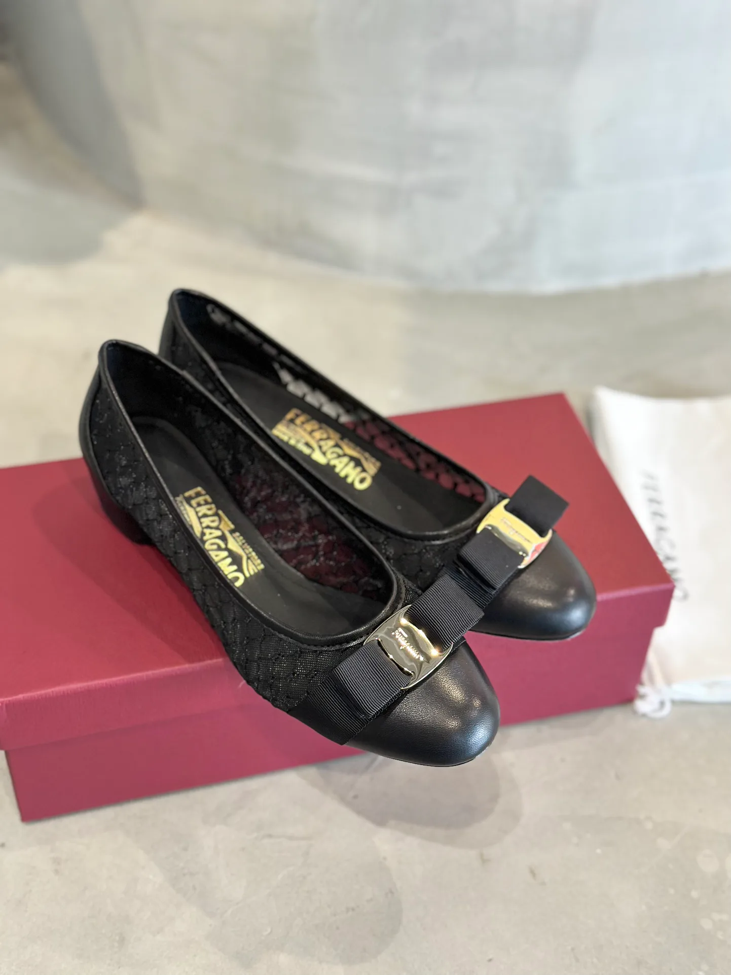 Туфли Женские Salvatore Ferragamo 17642591