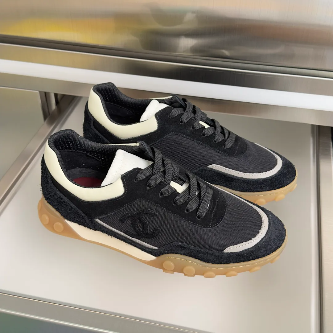 Кроссовки Женские Chanel 11595702