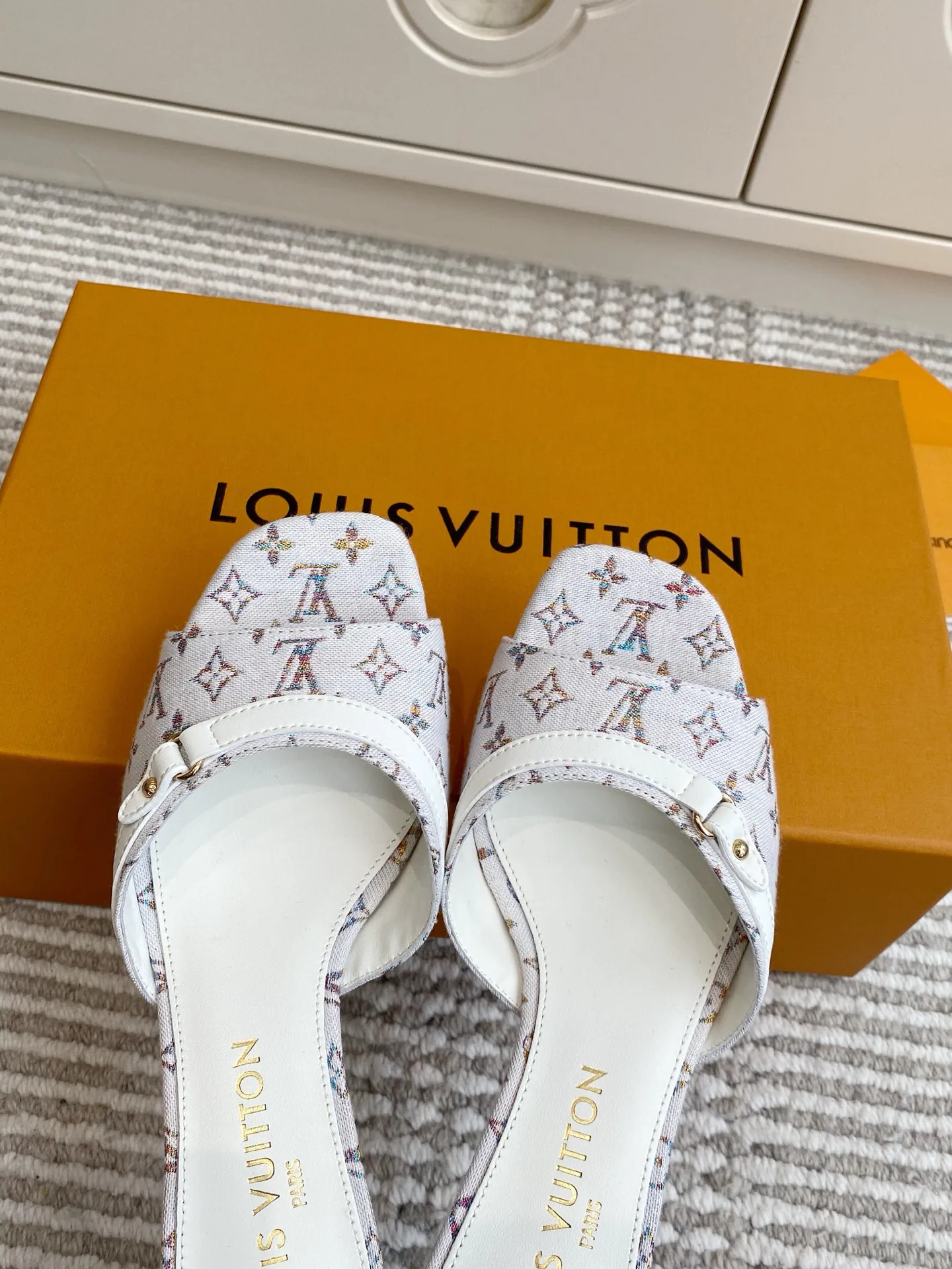 Мюли И Сабо Женские Louis Vuitton 12779792