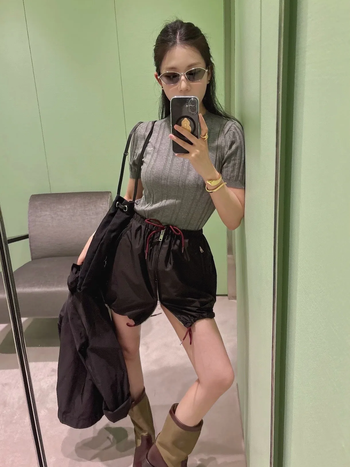 Футболки Женские Prada 18019073