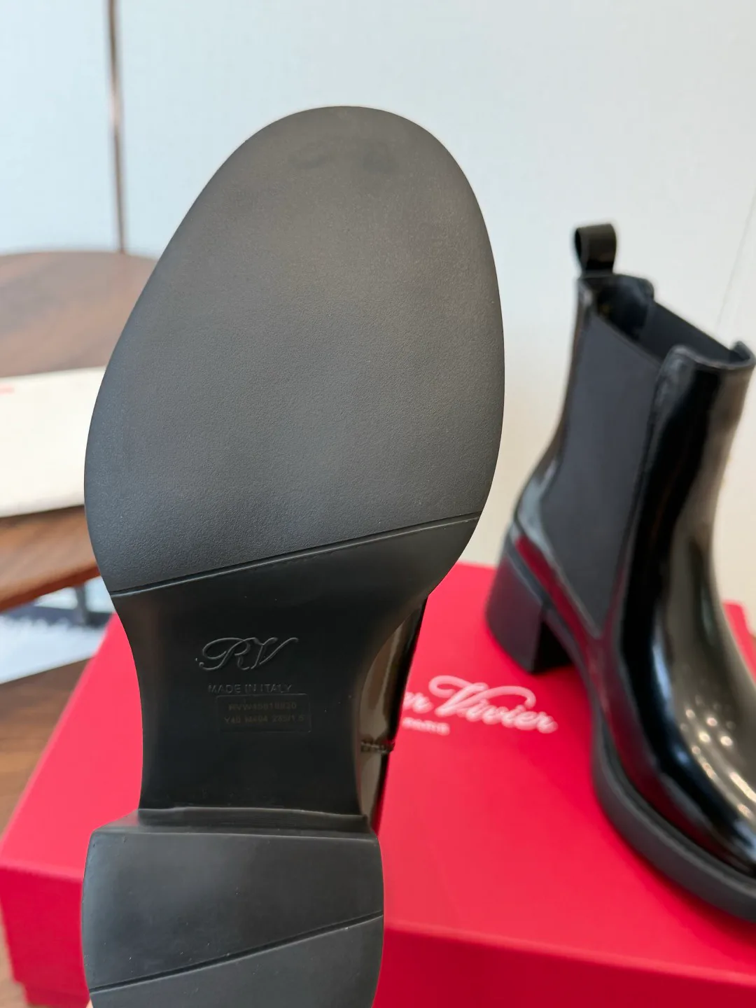 Ботинки Женские Roger Vivier 19587164