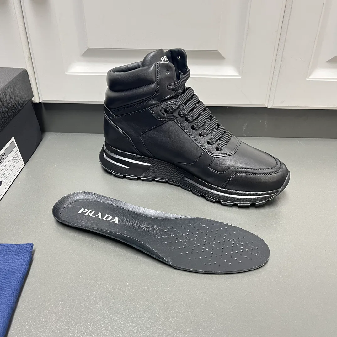 Кроссовки Мужские Prada 166274