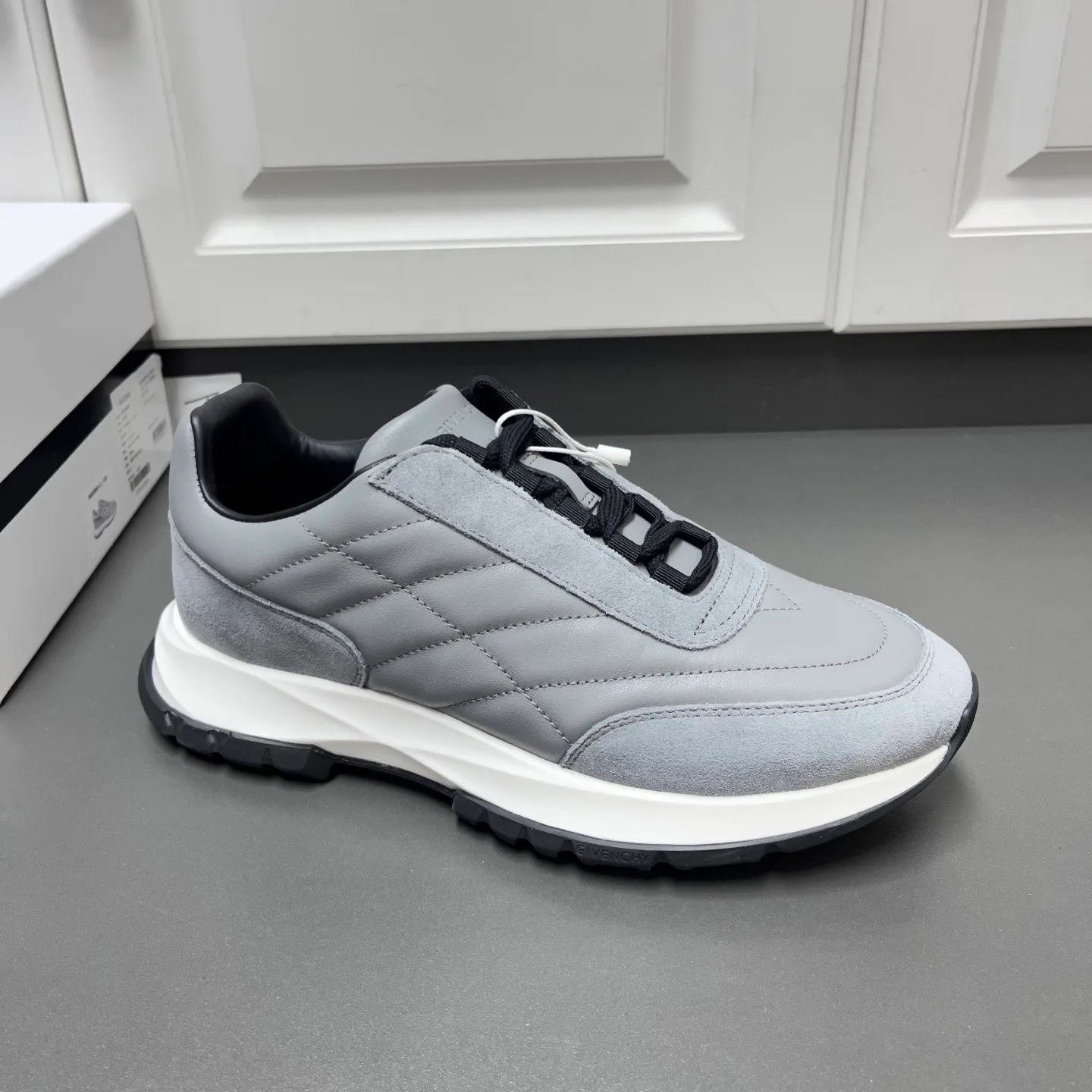 Кроссовки Мужские Givenchy 2575563