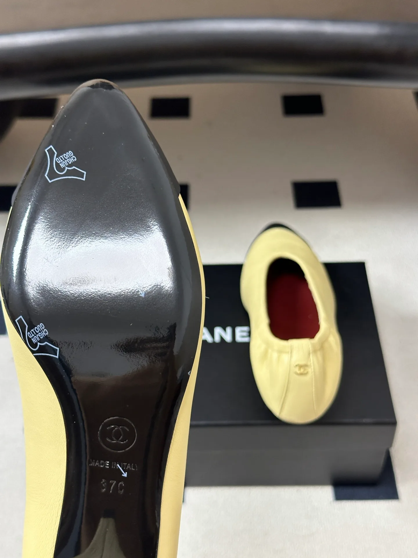 Туфли Женские Chanel 18049190