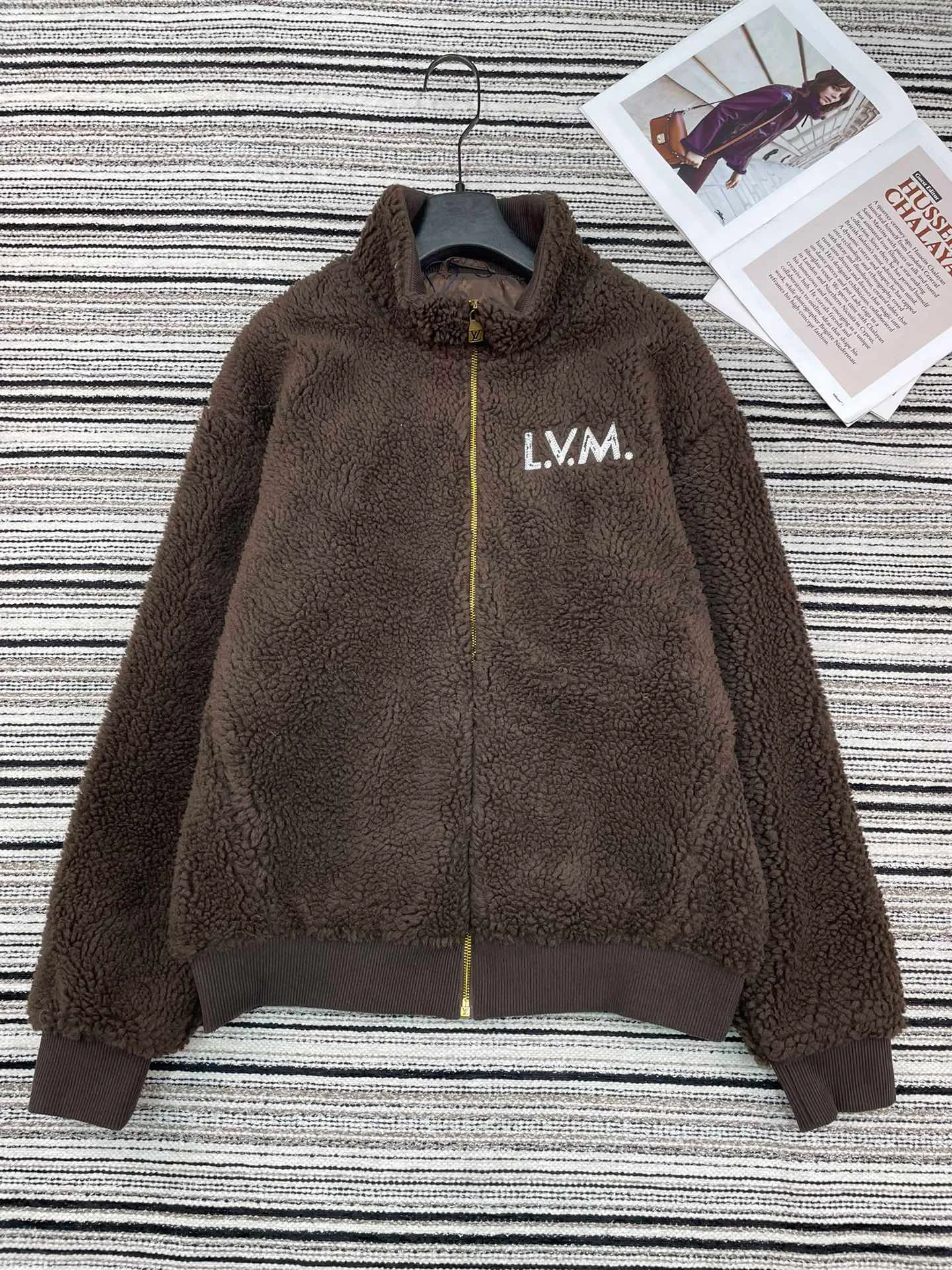 Куртки И Пуховики Женские Louis Vuitton 4558140