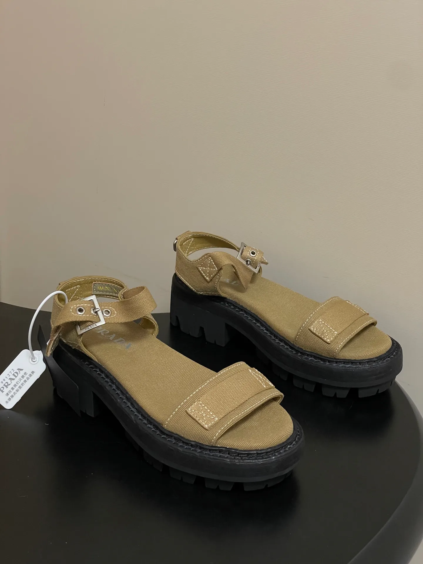Босоножки Женские Prada 12810953