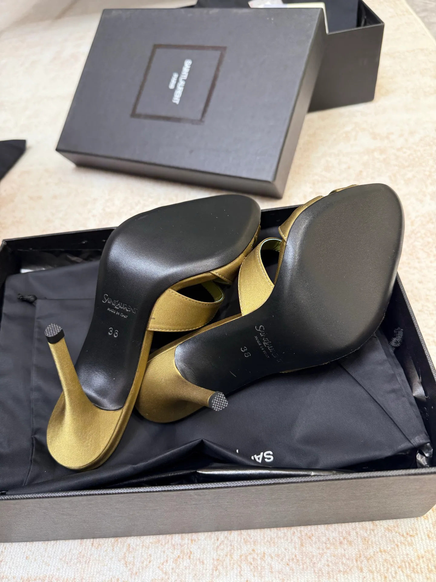 Босоножки Женские Saint Laurent 3062302