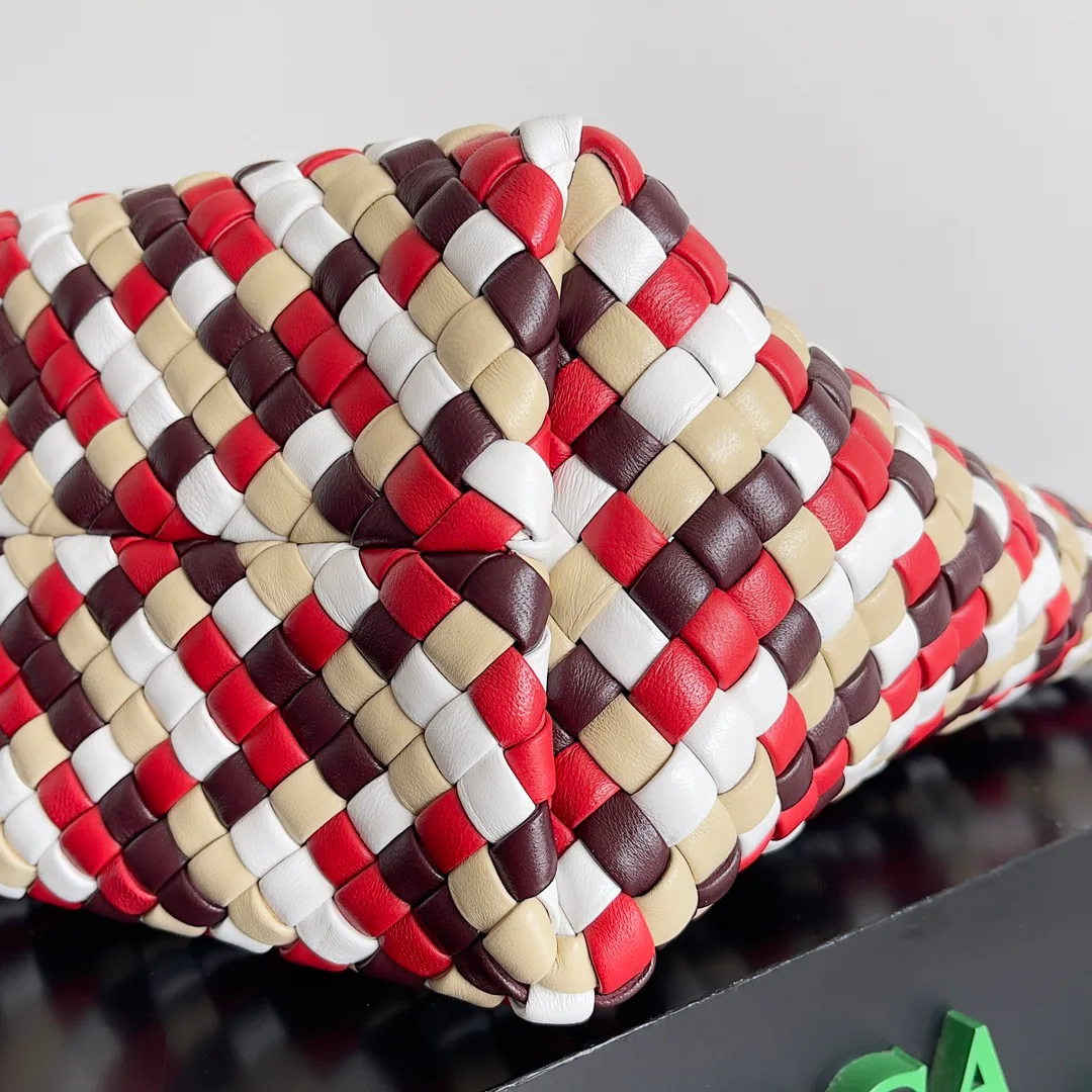 Классические Сумки Женские Bottega Veneta 5047760