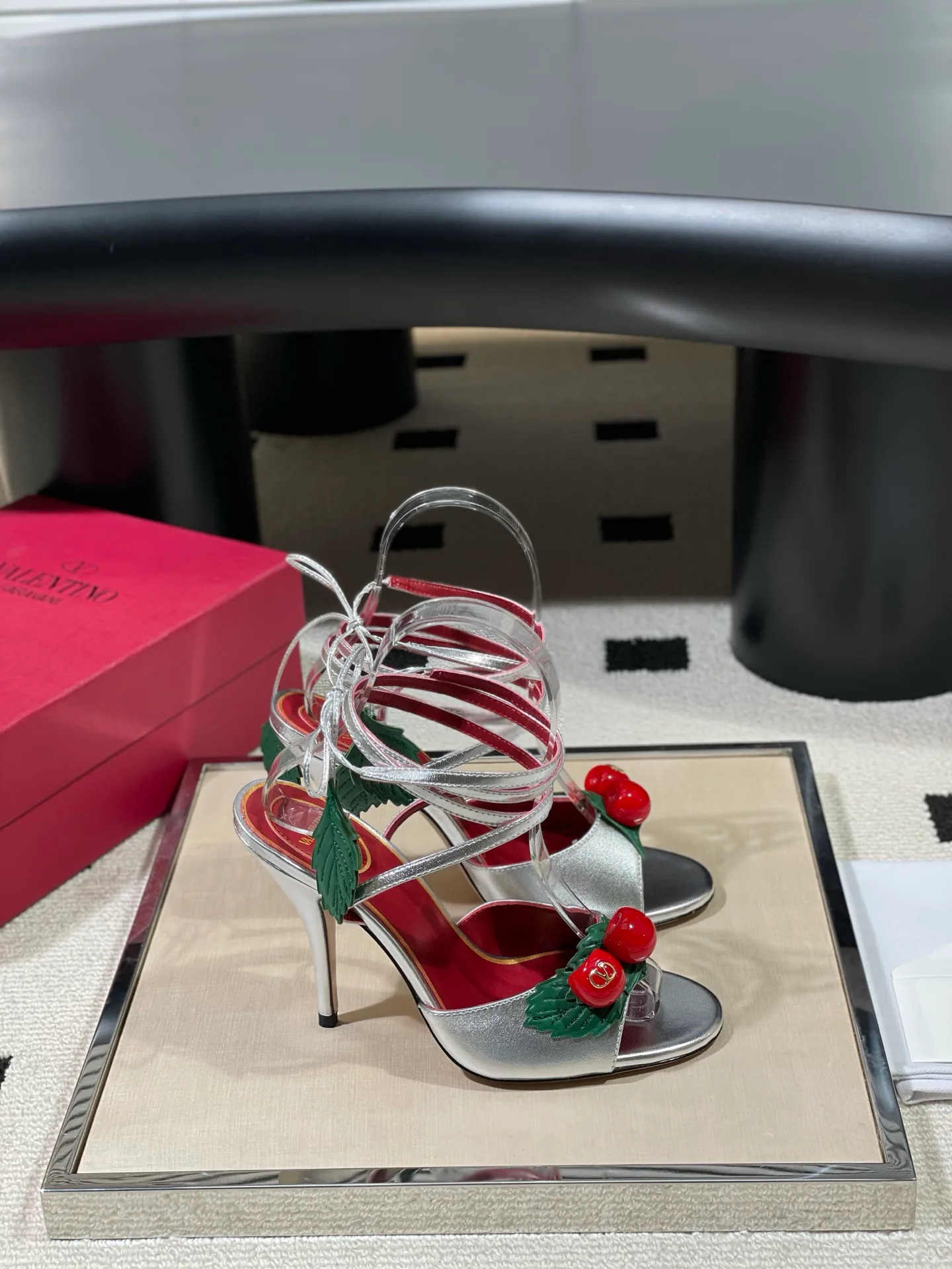 Босоножки Женские Valentino 13189672