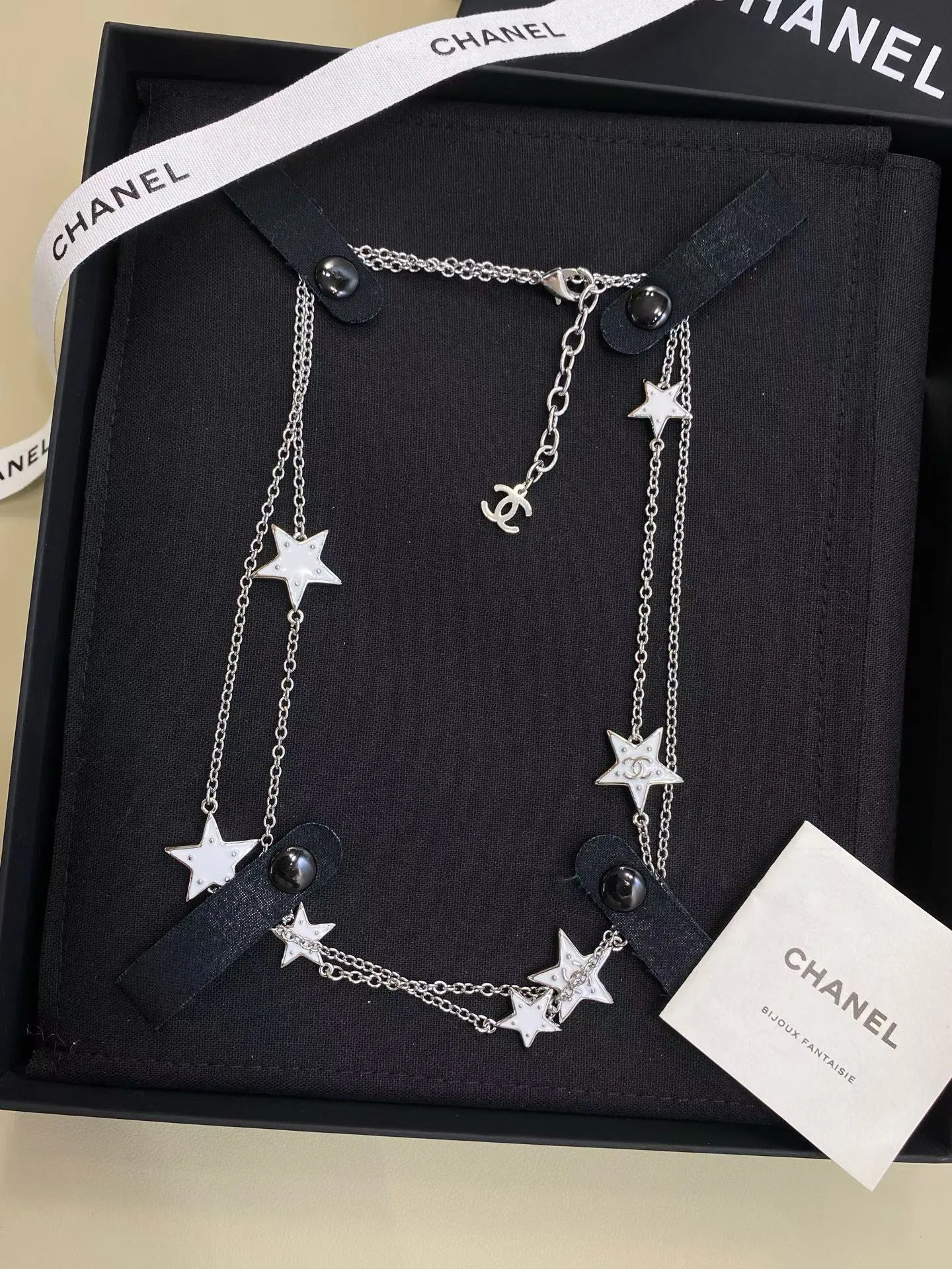 Бижутерия Chanel 18351210