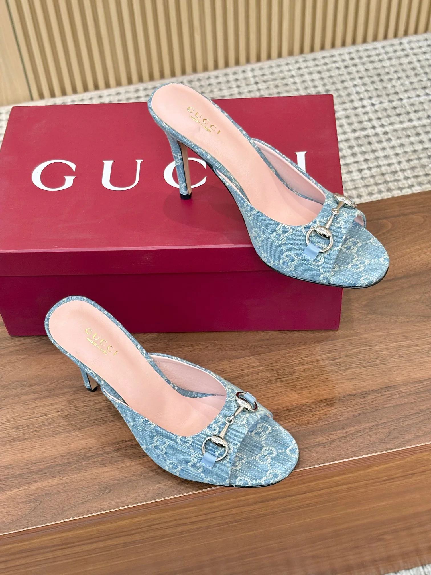 Босоножки Женские Gucci 11529298
