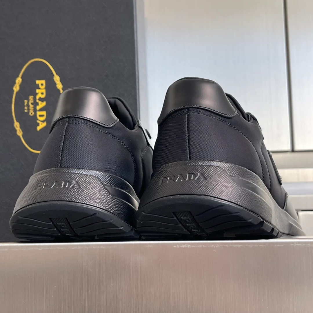 Кроссовки Мужские Prada 1276718
